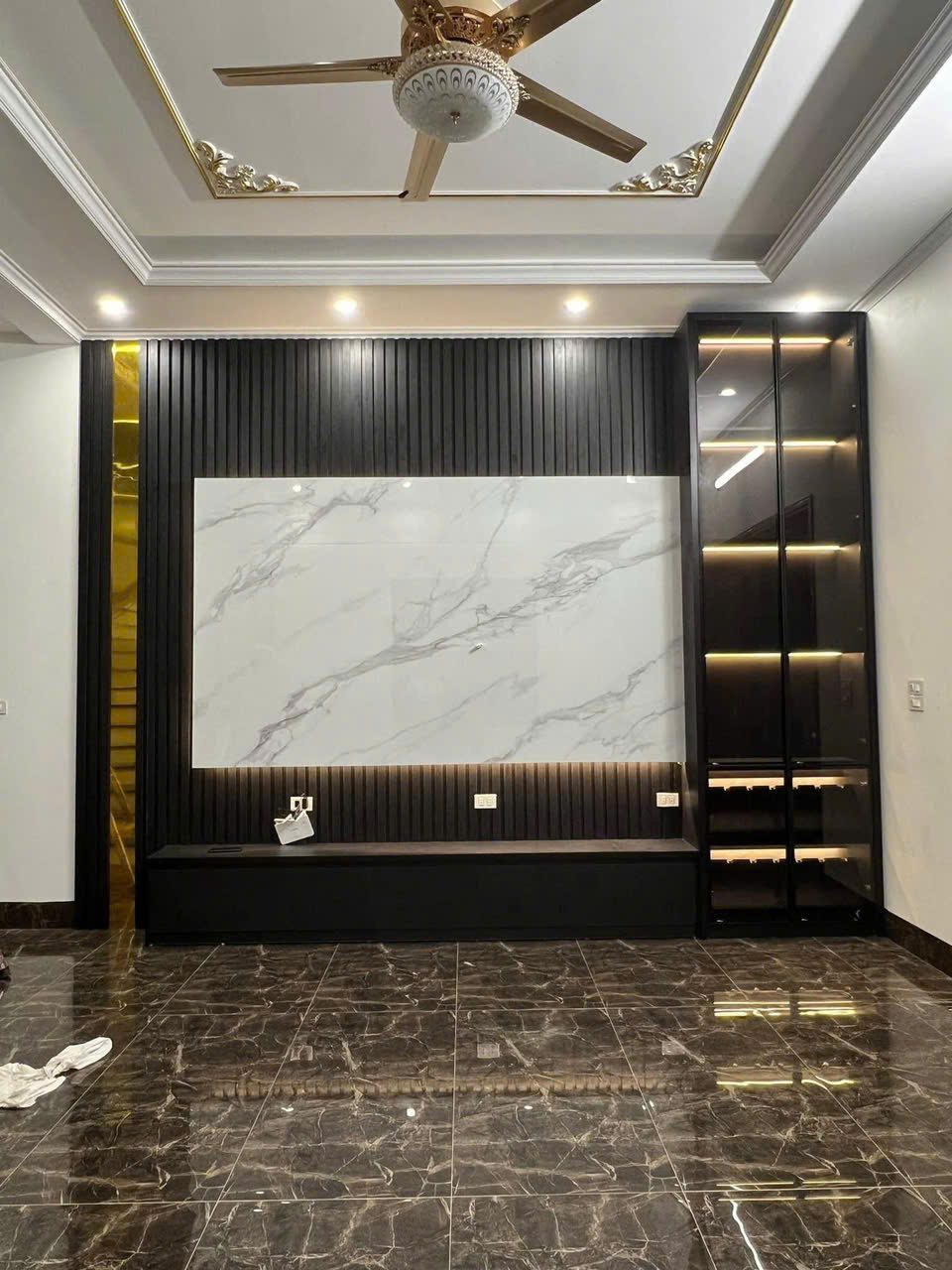 Kệ Tivi kết hợp lam sóng