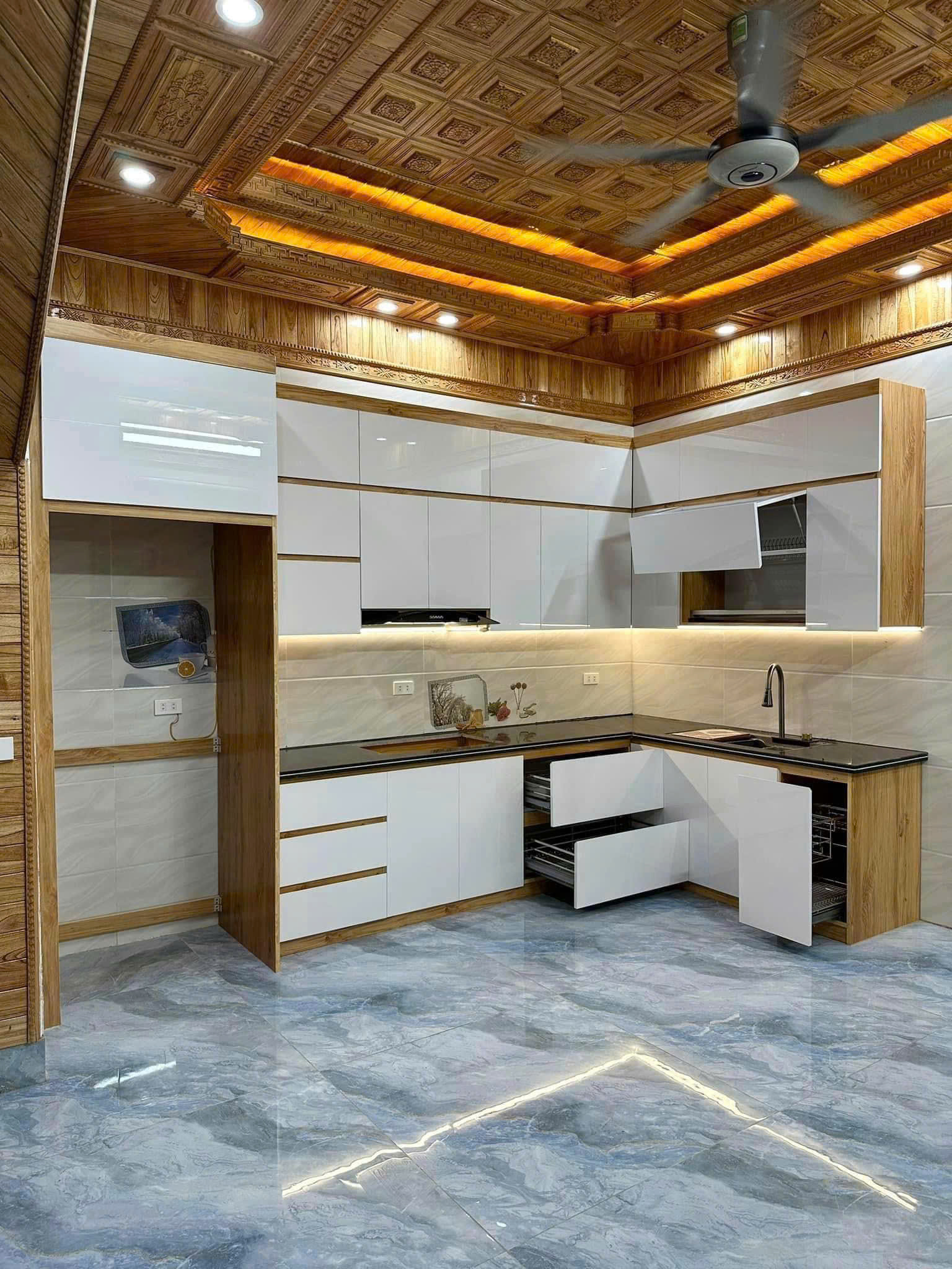 Tủ Bếp Nhựa Cao Cấp 20