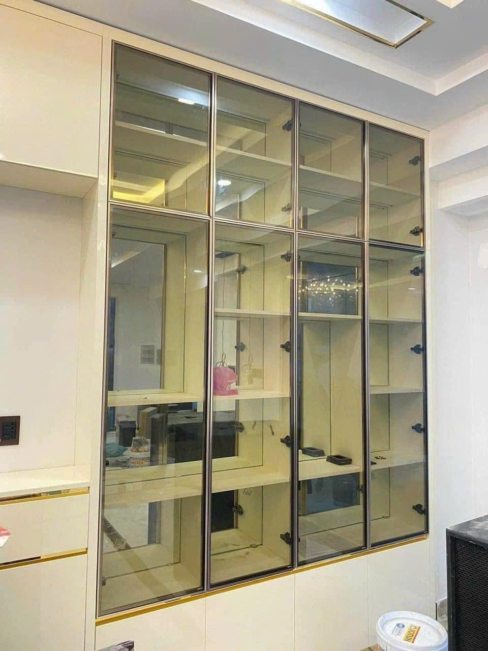 Công trình tủ bếp inox cánh kính thi công tại Quận 1